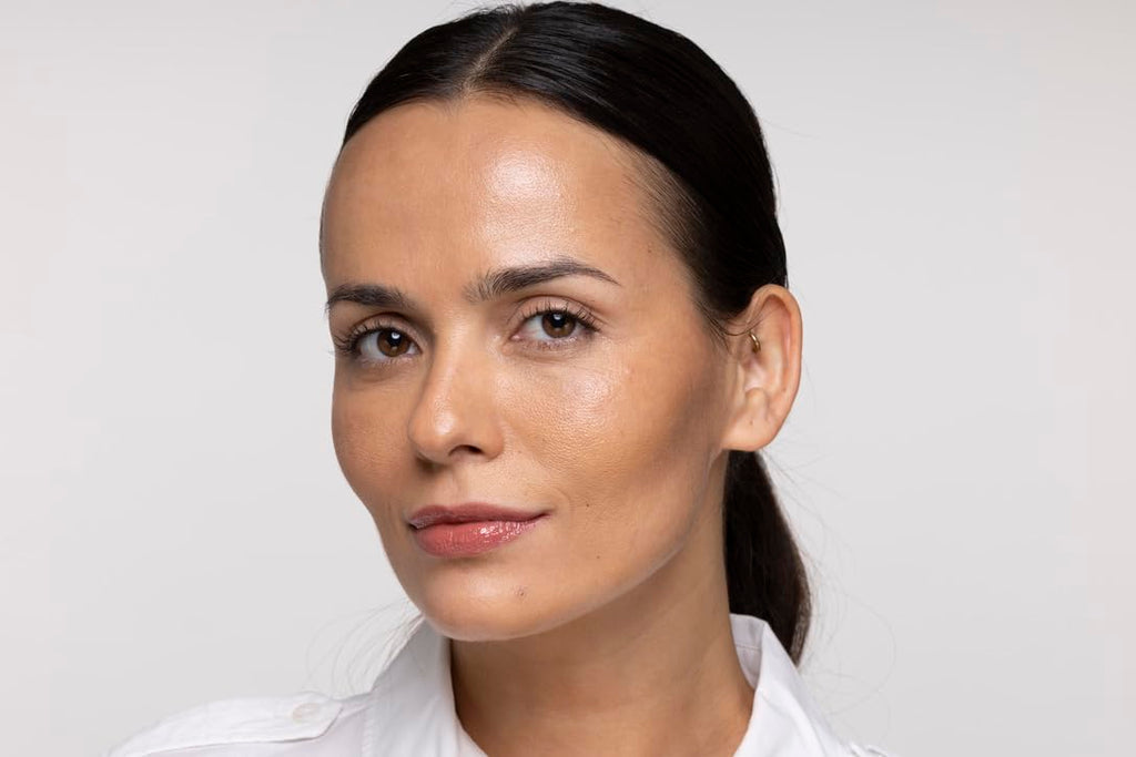 EpicLight Lip Flip Tints Treatment Balm Tube - Lip Balm and Plumper - Peptide Treatment for Lips Volume & Hydration - Plump and Moisturize Lips - Paraben & Sulfate-free, Non-Toxic (Champagne Fizz)