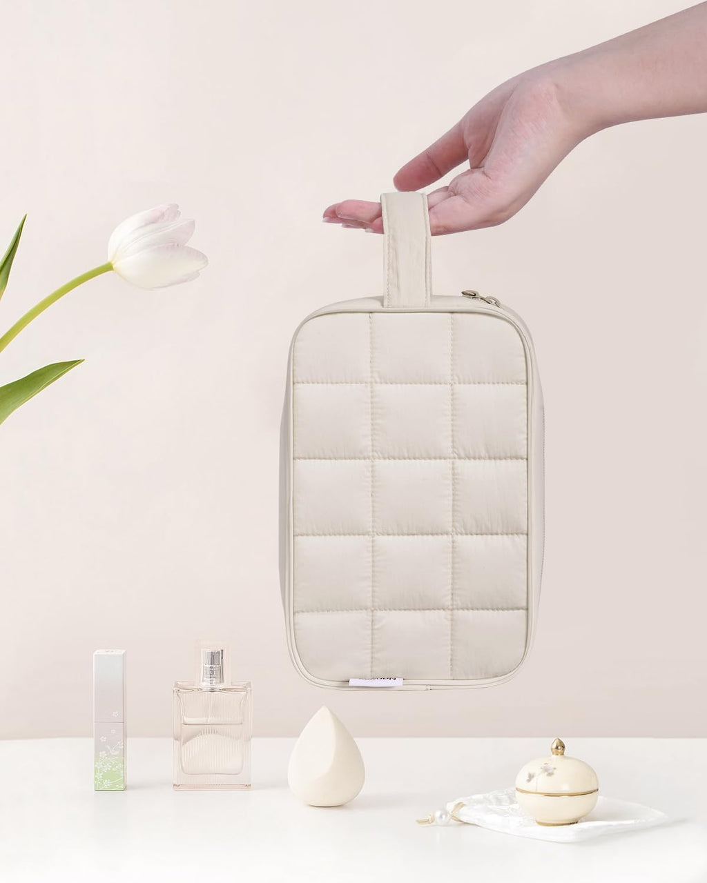 Narwey Puffy Travel Toiletry Bag for Traveling Women Girl, Travel Bag for Toiletries, Cute Travel Makeup Bag Organizer, Quilted Cosmetic Bag Make Up Skincare Medicine Bags