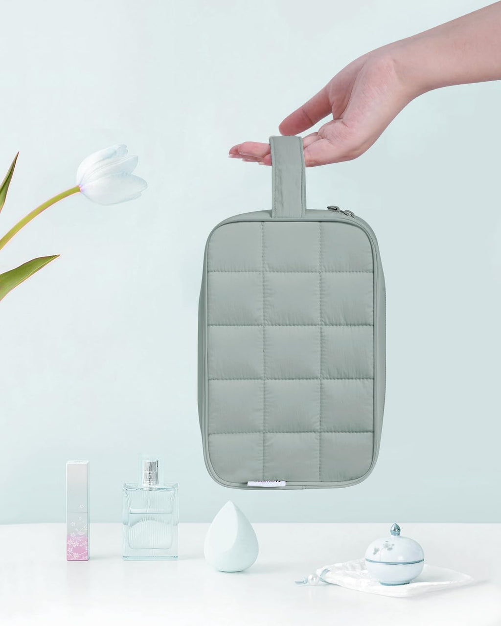 Narwey Puffy Travel Toiletry Bag for Traveling Women Girl, Travel Bag for Toiletries, Cute Travel Makeup Bag Organizer, Quilted Cosmetic Bag Make Up Skincare Medicine Bags