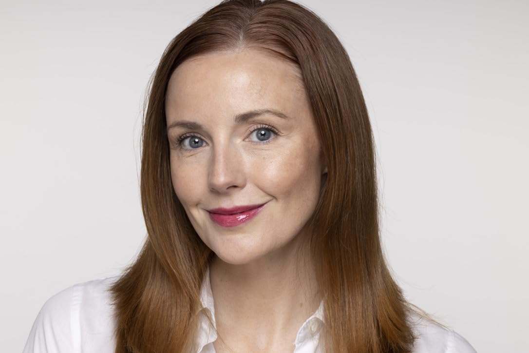 EpicLight Lip Flip Tints Treatment Balm Tube - Lip Balm and Plumper - Peptide Treatment for Lips Volume & Hydration - Plump and Moisturize Lips - Paraben & Sulfate-free, Non-Toxic Makeup (Pinot Mist)