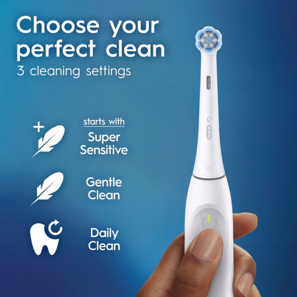 Oral-B iO Simple Clean Rechargeable Electric Powered Toothbrush, Pure White with 1 Gentle Care Brush Head and 1 White Travel Case - Automatic Pressure Sensor to Protect Gums - 3 Modes -2 Min Timer