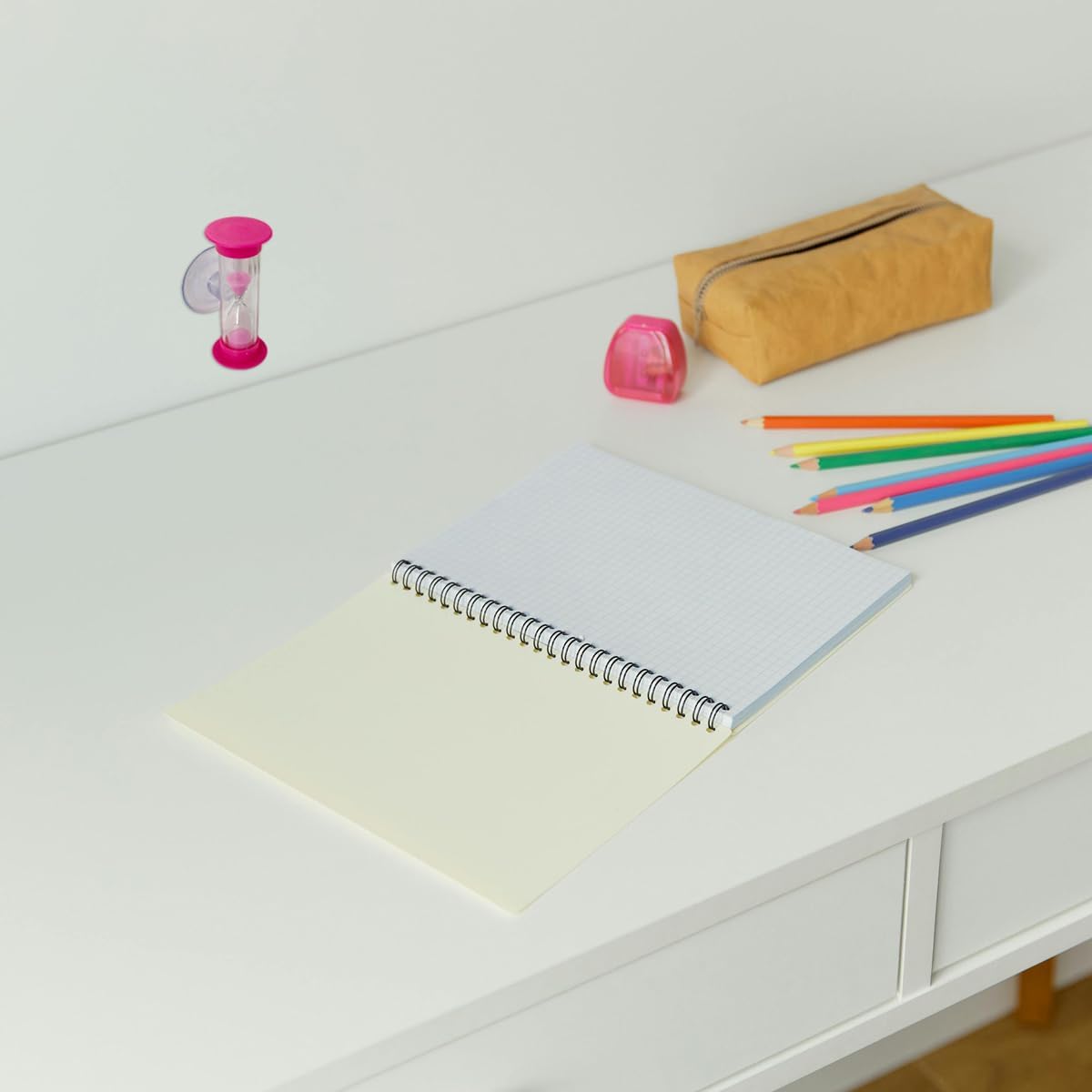 2 Minute Hourglass Sand Timer with Suction Cup，Mini Plastic Sand Clock Timer for Reminde Kids Brushing Time