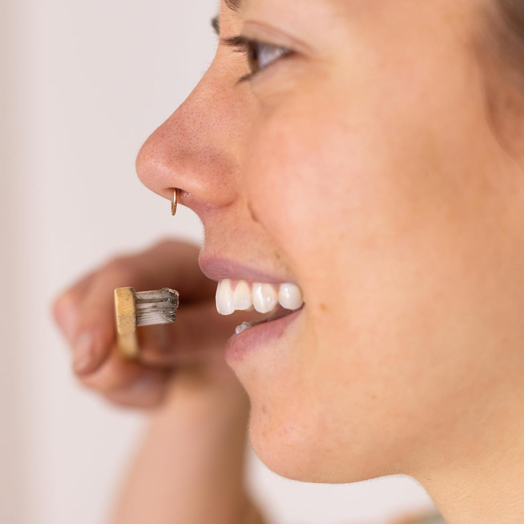 Banyan Botanicals Mint Cardamom Tooth Powder – Ayurvedic Fluoride-Free Toothpaste Alternative with Miswak & Activated Charcoal (from Amla) – 0.75oz, 80+ Uses – Non GMO Sustainably Sourced Vegan