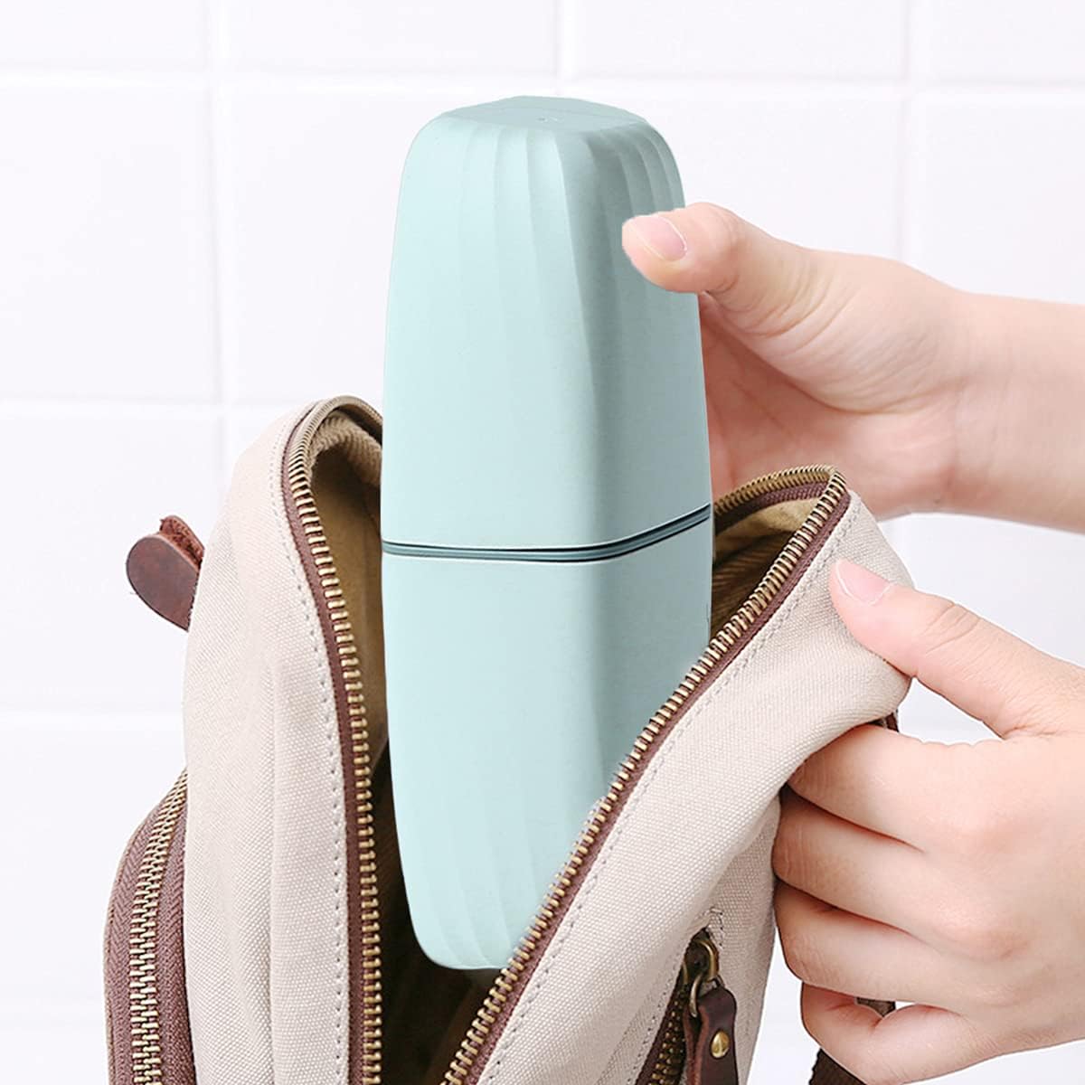 Travel Toothbrush Cup Case,Toothbrush Holder with Cover Travel Toothbrush Containers Portable Toothpaste Storage Toothbrush Case and Carrier for Camping School Business Trip Bathroom (Light blue)