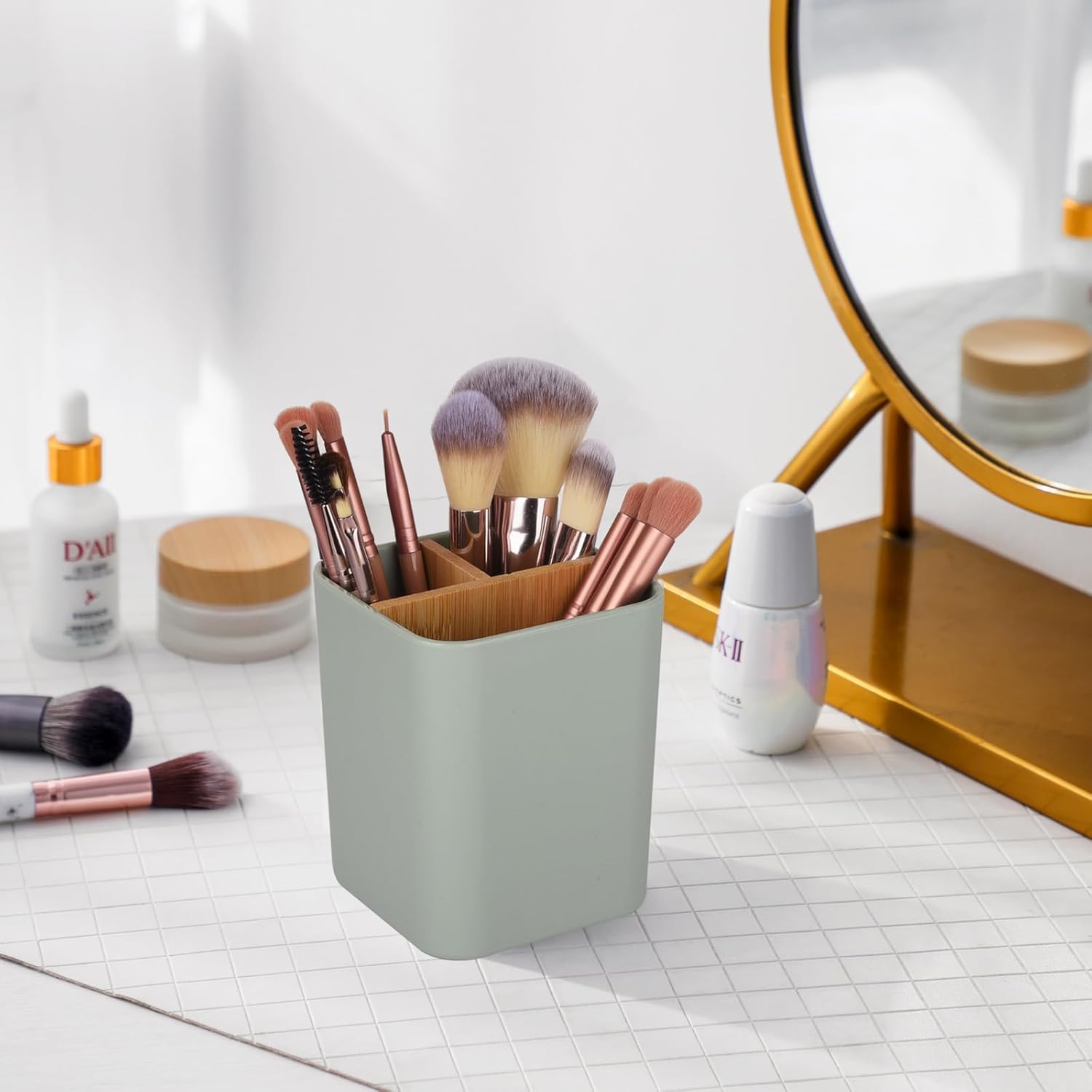 Bamboo Toothbrush Holder for Bathrooms, 3 Slots Kids Toothbrush and Toothpaste Holder Bathroom Countertop Organizer for Electric Toothbrushes, Floss, Razors - Green