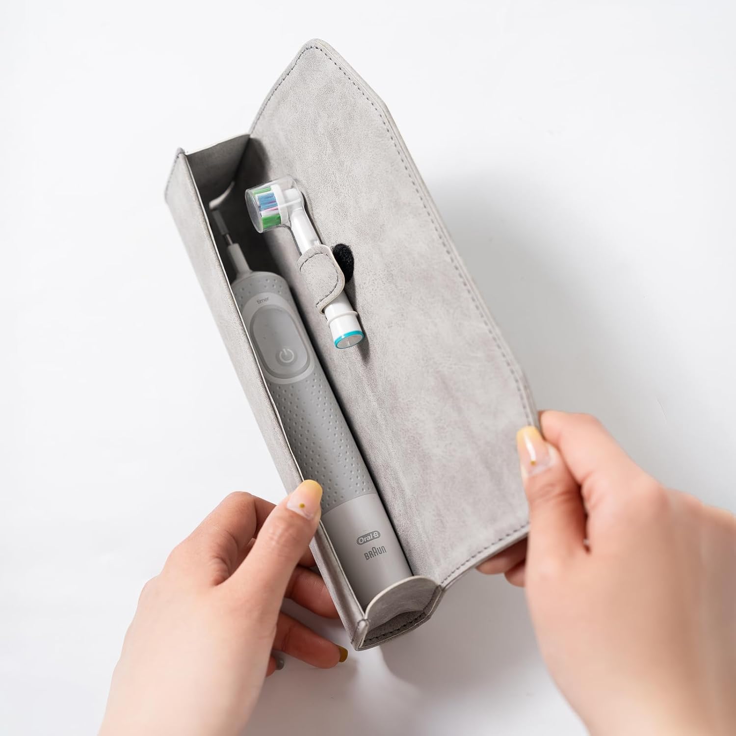 Leather toothbrush travel case, suitable for Oral-B/Oral-B Pro/Philips Sonicare electric toothbrushes, portable magnetic opening and closing protective bag