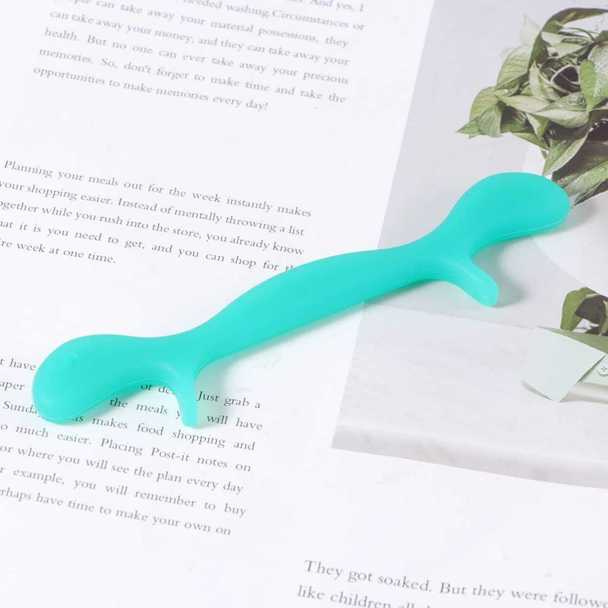 DOITOOL Lift Mouth Exercise Device, Smile Corrector Face Trainer Smile Exerciser Smile Makers Mouth Exerciser Lip Plumping Device Random Color