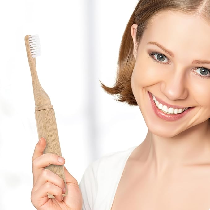 Folding Toothbrush with Soft Bristles for Adults Portable Lightweight Travel Toothbrush for Men and Women Eco-Friendly Oral Care Tool for Business Trips and Daily Use