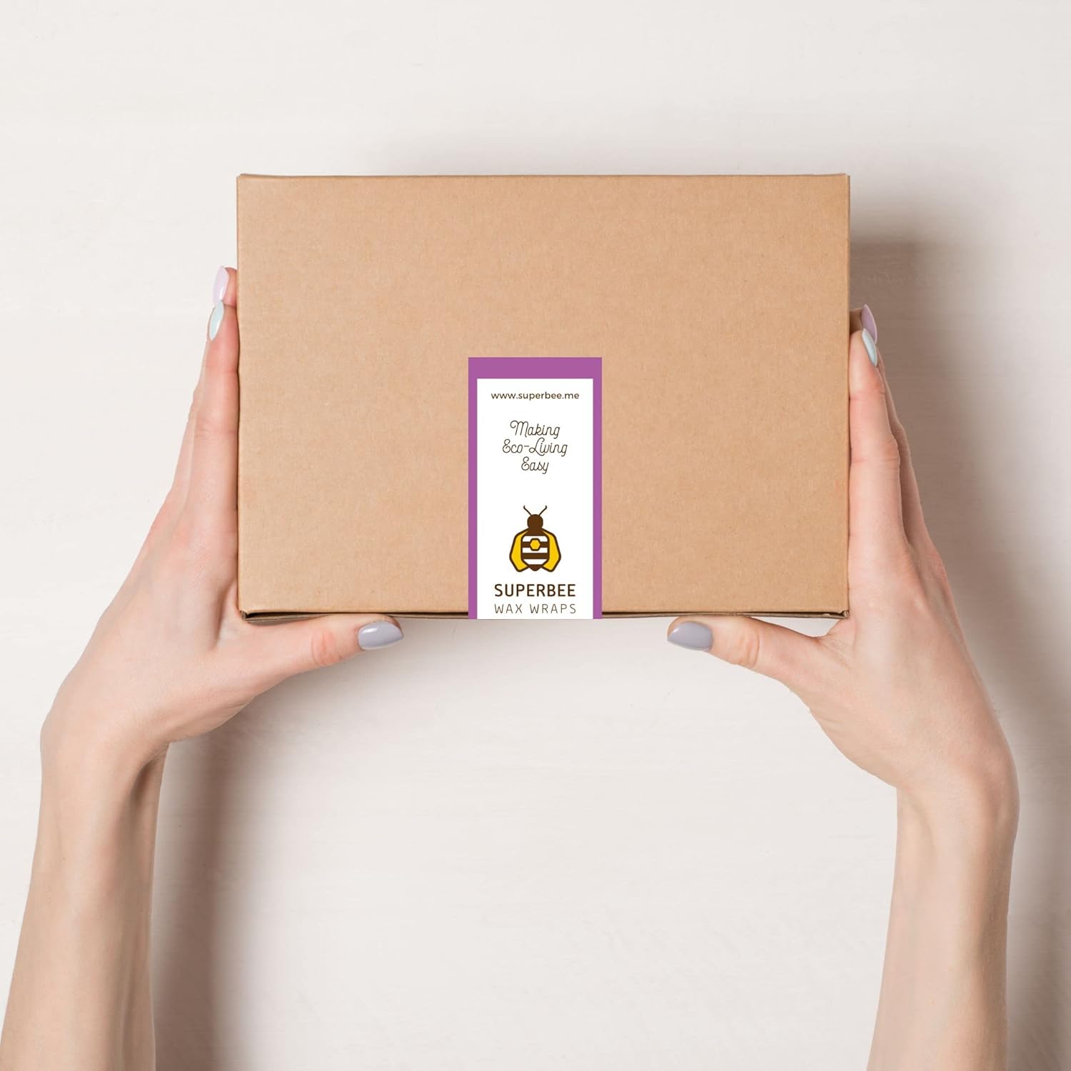 SuperBee Women Gift Box - Toothpaste Tablets, Natural Body scrubbers, Soft Bristles Bamboo toothbrushes, Make up Removal Pads, Beeswax wrap - Eco Friendly Gift, Housewarming Gift Christmas Women Day …