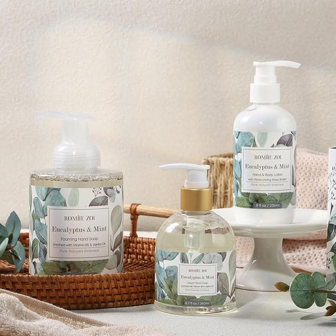 ROMIIE ZOI Liquid Hand Soap with Gift Box - Eucalyptus & Mint - 260ml/ 8.7 fl.oz