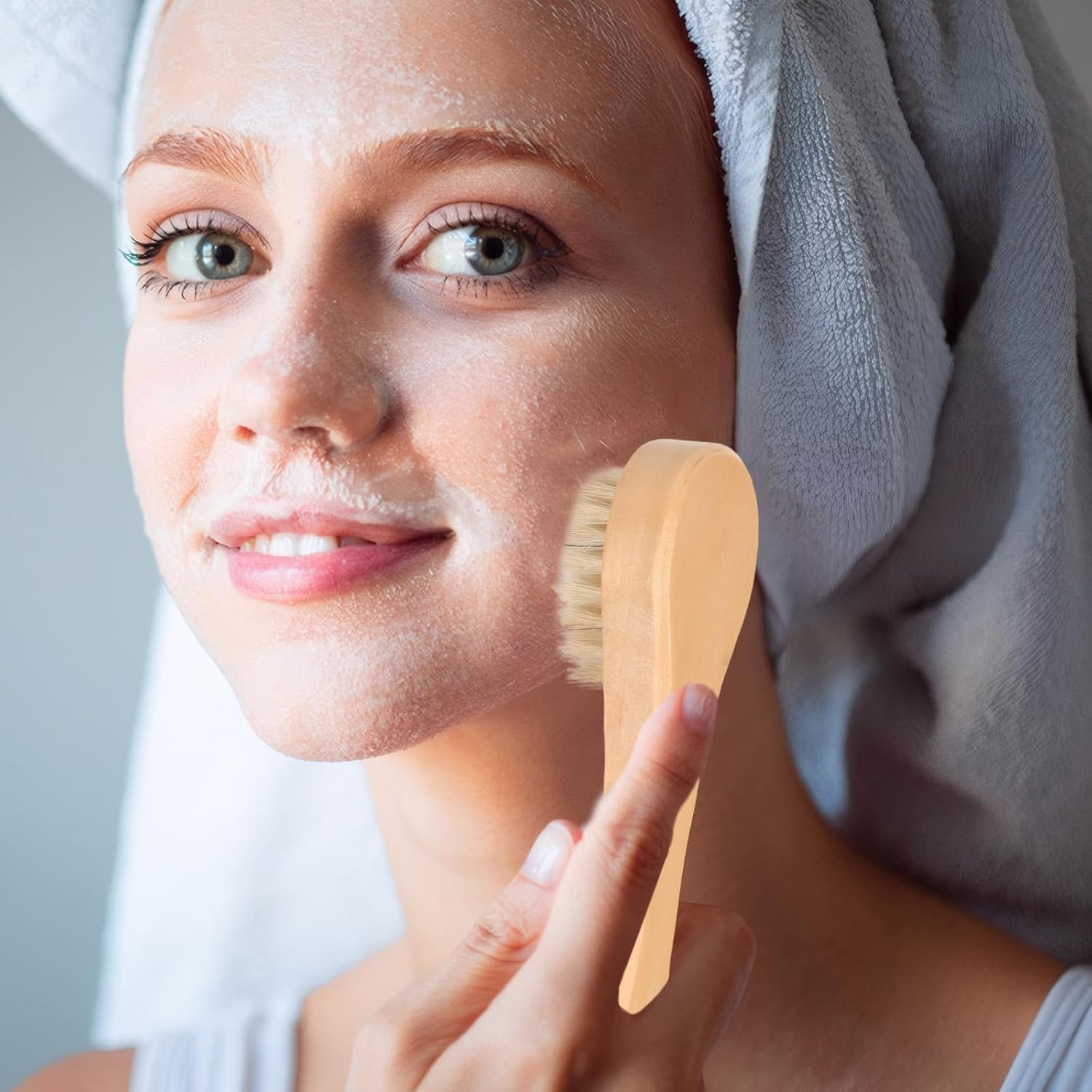 2 PCS Face Brushes for Cleansing, Facial Dry Brush for Face, 2 Styles-Soft Bristle+Boar Bristle, Deep Cleans Pores, Easy to Carry for Skin Cleansing, Skin Care and Massage