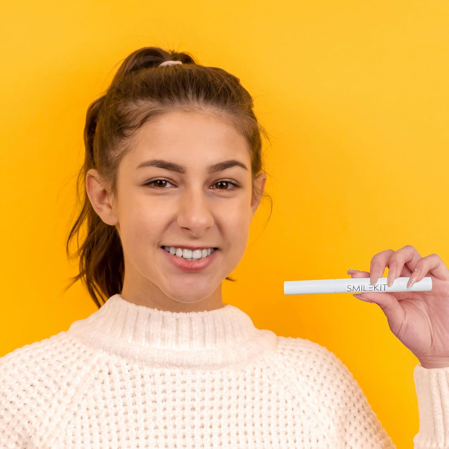 Portable Teeth Whitening Pen (2 Count) - Easily Removes Stains, Effective, Painless, Non-Irritating, and Travel-Friendly.