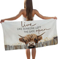 Highland Cow Western Beach Towel, Rustic Highland Cow Pool Towels, Rustic Cottagecore Large Beach Bath Travel Towels for Camping, Western Country Cows Bathroom Accessories Decor, 30x60in