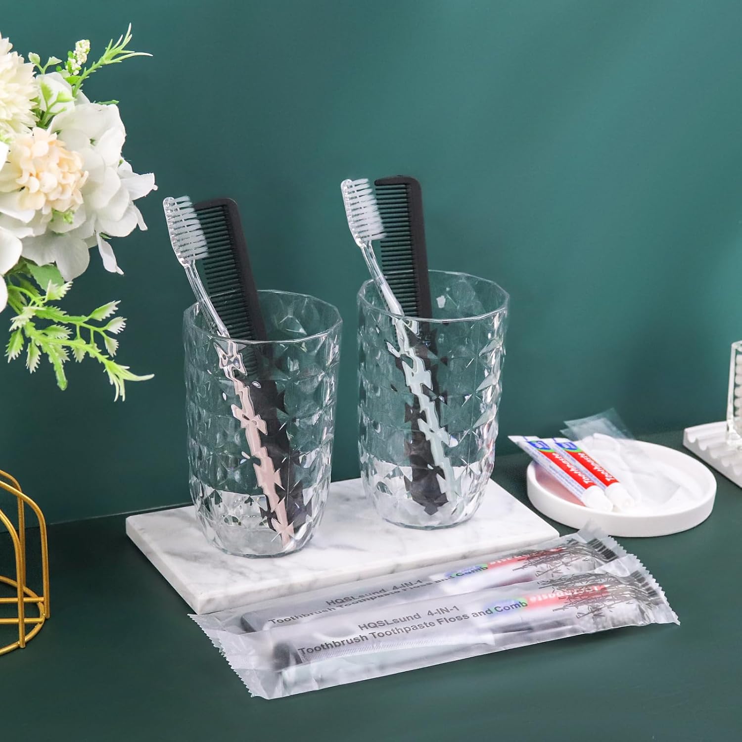 100pcs Disposable Toothbrushes with Toothpaste Floss Comb Individually Wrapped, 4-in-1 Bulk Toothbrush Kit with 2 Color Toothbrush,10g Toothpaste,7 inch Comb, Floss Pick