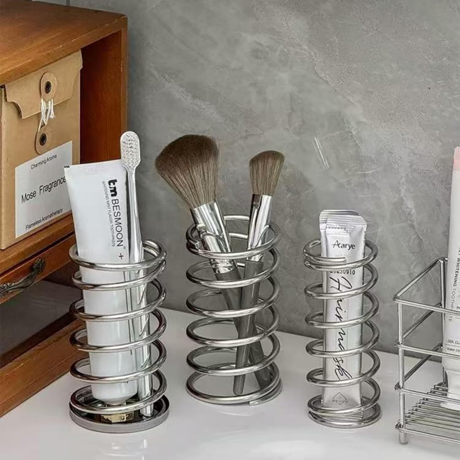 2Pcs Toothbrush Holders Steel Spring Shape Pen Holder Bathroom Tabletop Makeup Brush Organizer Toothbrush Stand