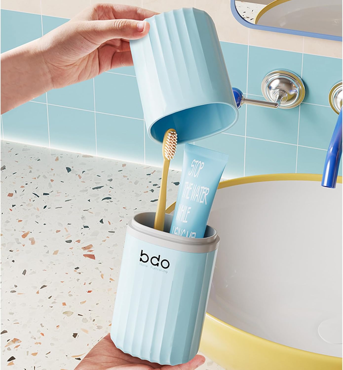 Toothbrush Travel Case Portable Toothbrush Holders with Cover Leakproof Toothbrush & Toothpaste Holder for Traveling School Camping Business Trip Bathroom