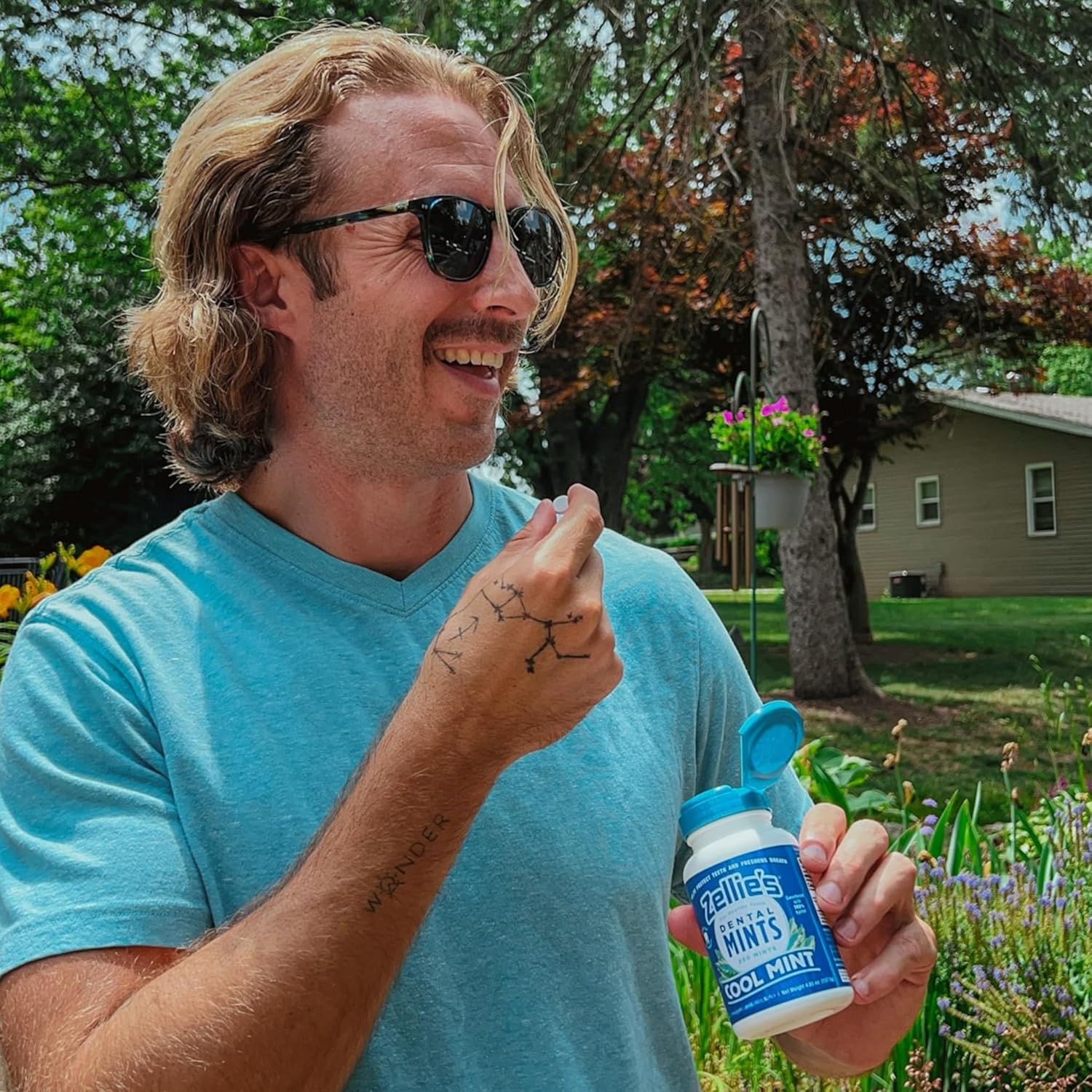 Zellie’s | 100% Xylitol | Gum Gift Set | Peppermint, Spearmint, Fresh Fruit, & Cinnamon | No Aspartame, Gluten Free, Vegan & Kosher Gum (100 Count – Pack of 4)