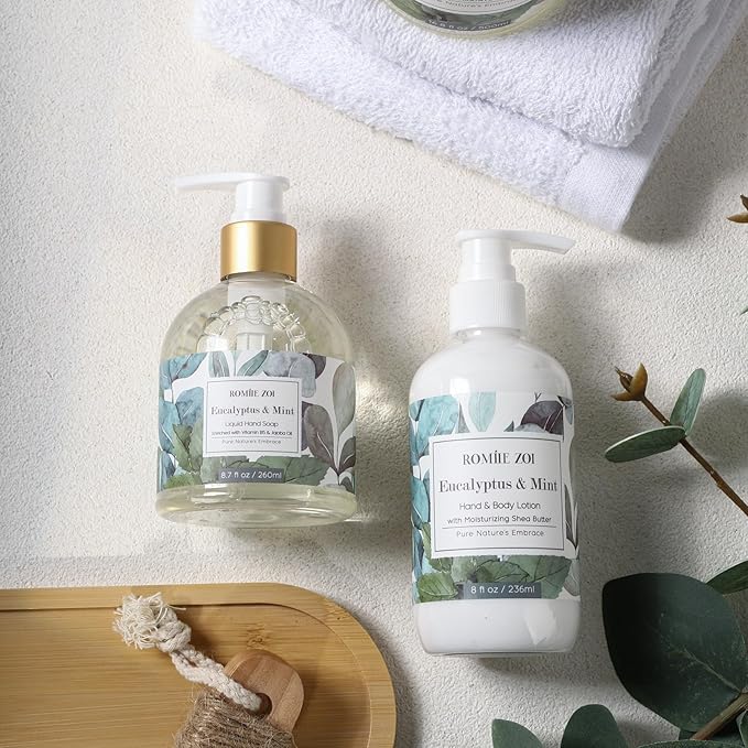 ROMIIE ZOI Liquid Hand Soap with Gift Box - Eucalyptus & Mint - 260ml/ 8.7 fl.oz
