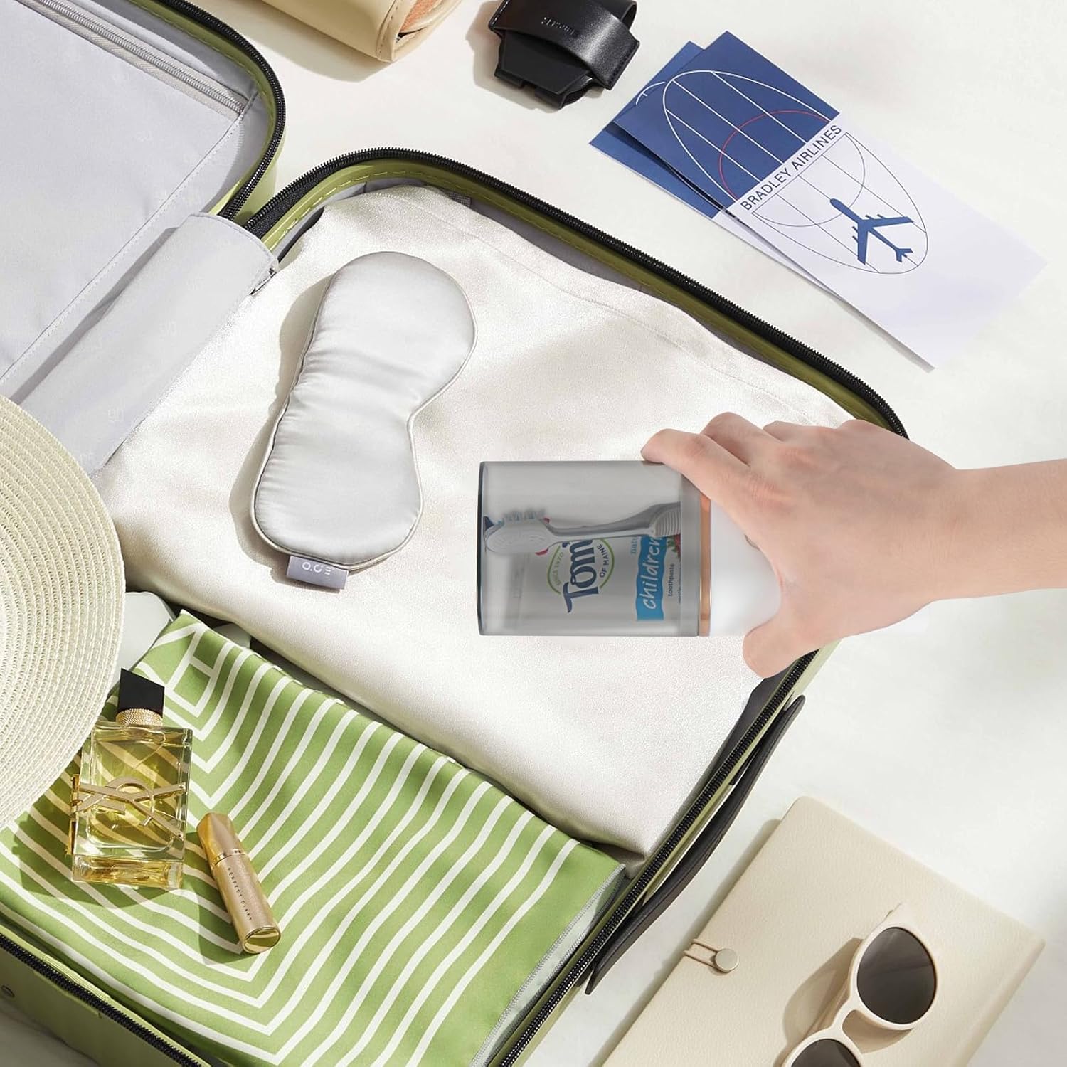 Toothbrush Travel Case, Portable Toothbrush Toothpaste Container with Mouthwash Cup, Wall Mounted Toobrushbrush Holder for Bathroom, Camping, Gym (White)