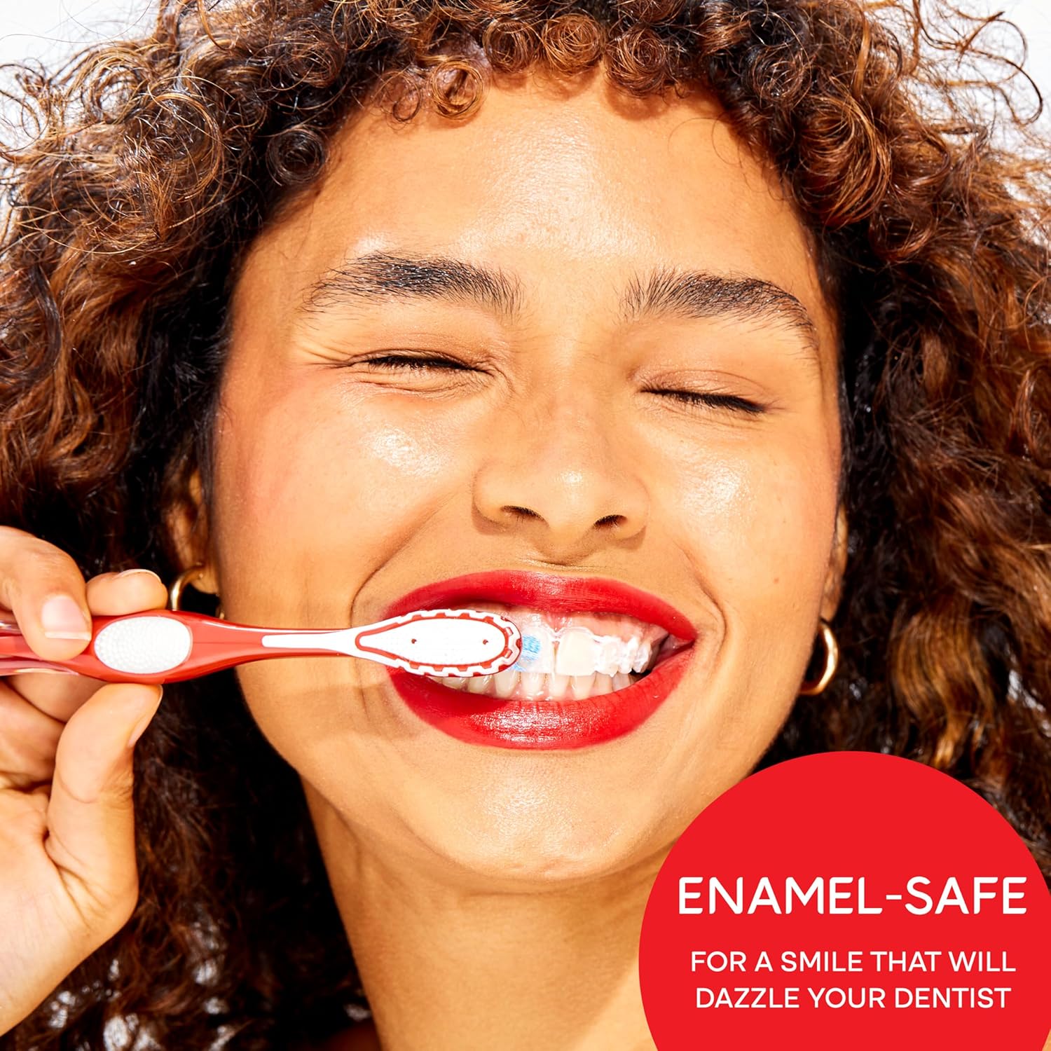 Colgate Optic White Stain Fighter Teeth Whitening Toothpaste, Anticavity Fluoride Toothpaste for Whitening Teeth, Helps Remove Daily Surface Stains, Clean Mint Paste, 4.2 oz